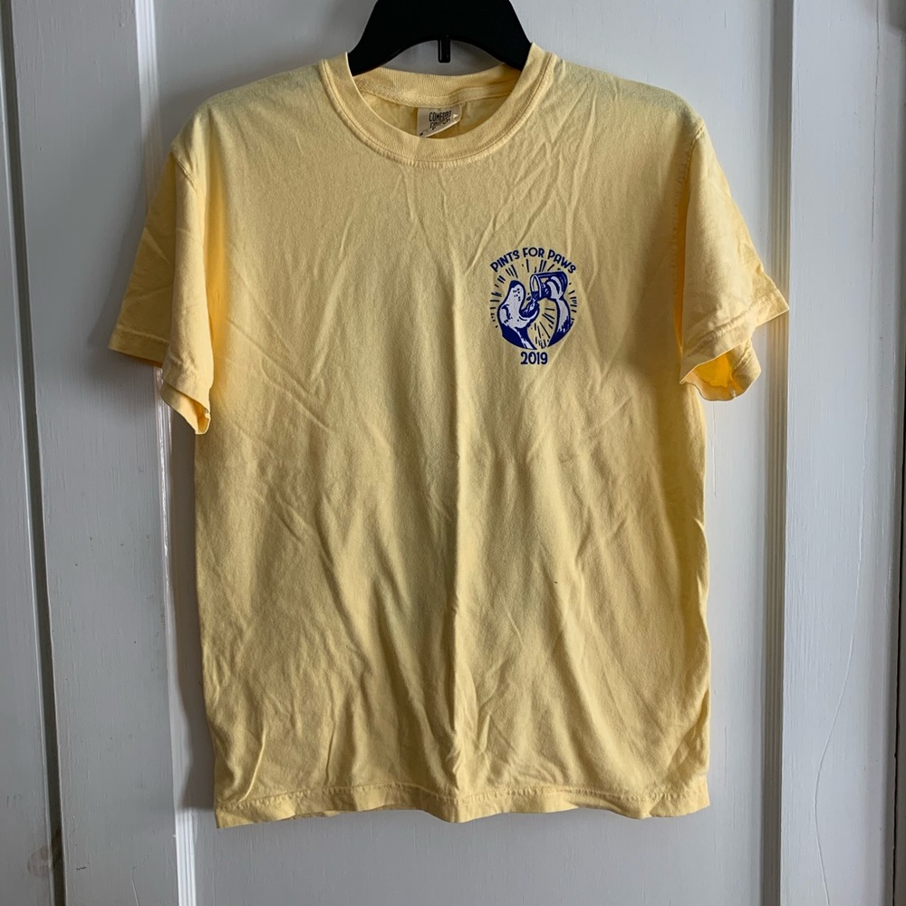 ✨ Never worn. Got it from a fundraiser.